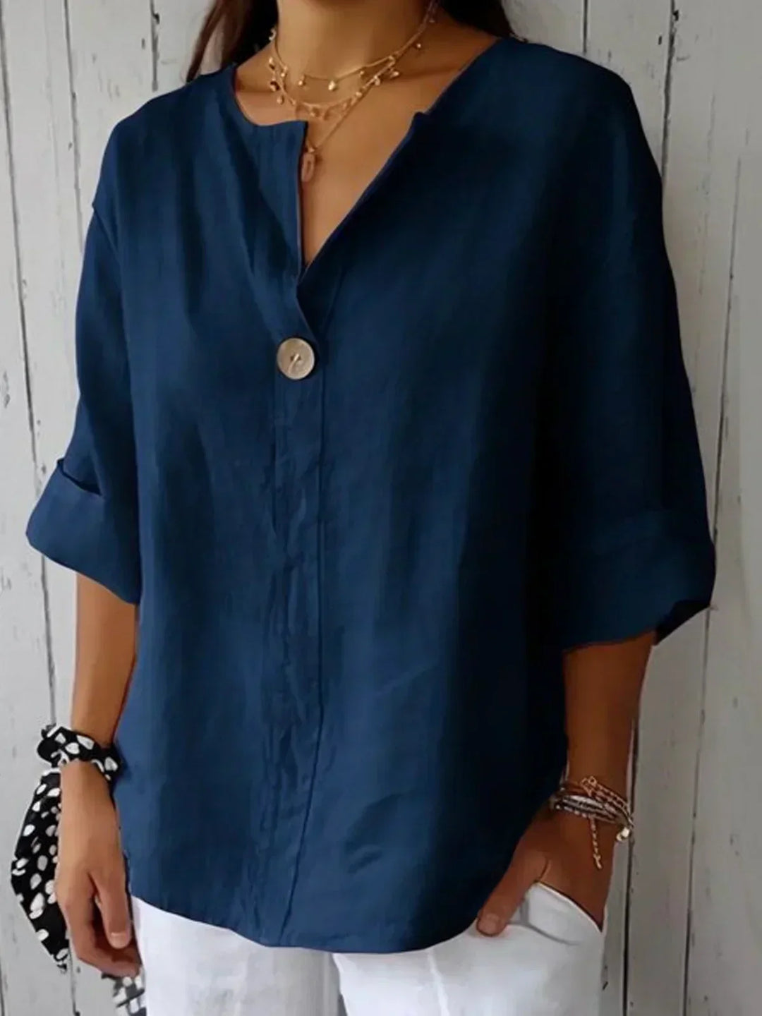 Stefania | V-neck blouse
