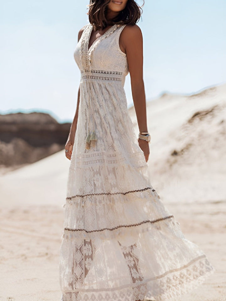 Ewelina | Romantic lace maxi dress